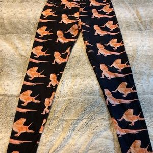 Full length bearded dragon leggings, no brand